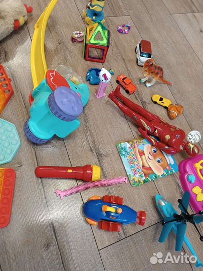 Пакет игрушек и слон Фишер прайс