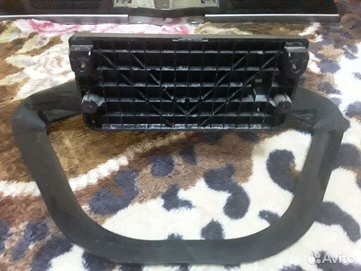 Подставки и ножки для телевизоров и мониторов