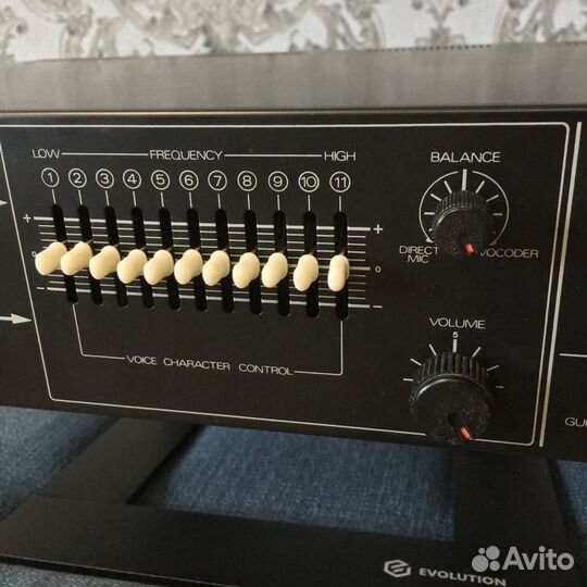 Аналоговый вокодер Roland SVC-350