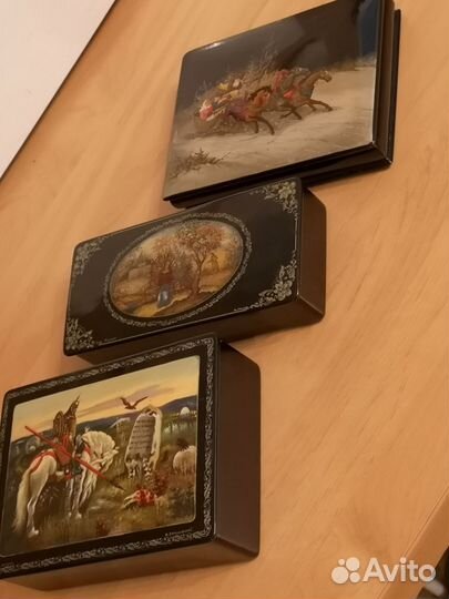 Шкатулка лаковая