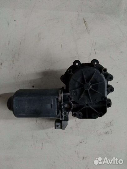 Моторчик стеклоподъемника передн. R Rover 75