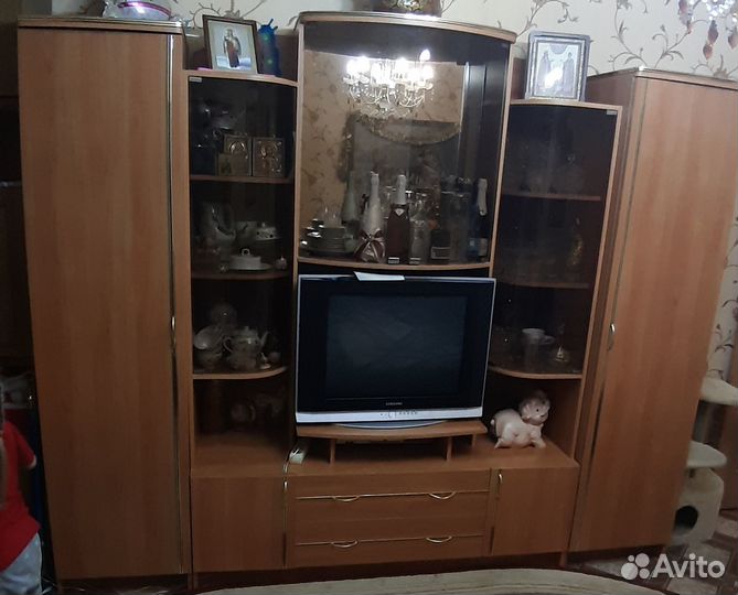 Стенка в гостиную со шкафом