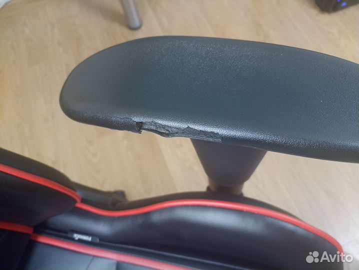Компьютерное кресло DxRacer Formula