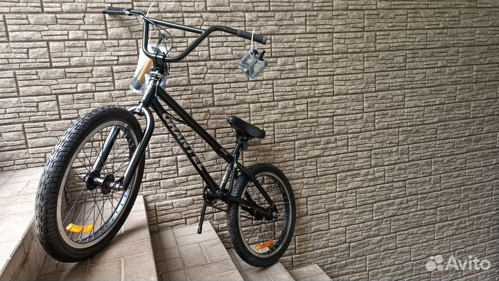 Яркий BMX Grantel 20