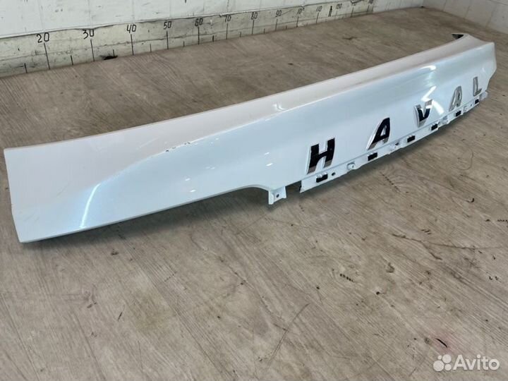 Накладка крышки багажника задняя Haval F7 2019