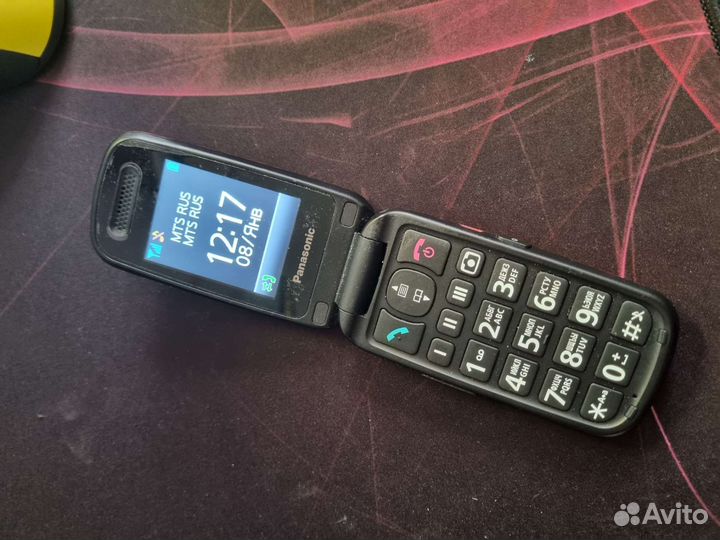 Телефон-раскладушка Panasonic KX-TU456 RU