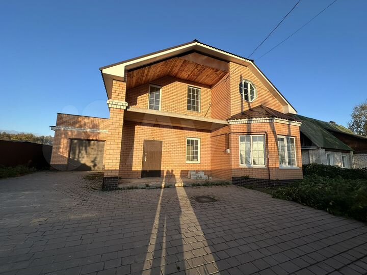 Дом 257,6 м² на участке 18 сот.