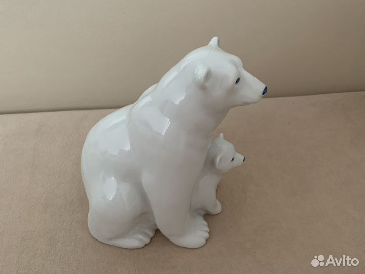 Статуэтка Медведи. ифз.Лфз. Фарфор