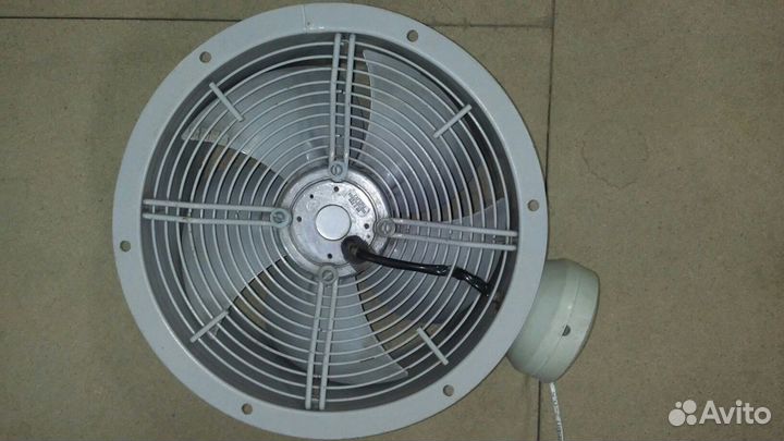 Вентилятор вытяжной осевой