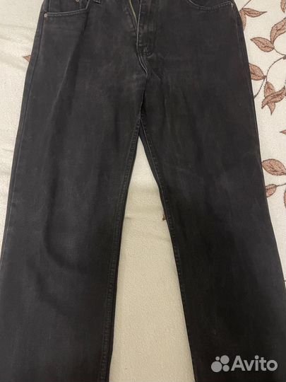 Джинсы трубы levis