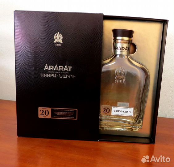 Декантер (бутыль) от люксового коньяка (виски)