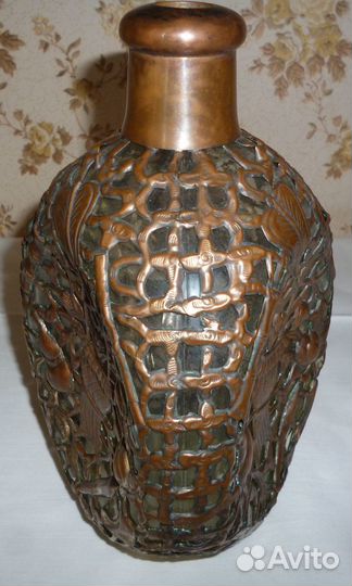 Ваза металлическая (антиквариат)
