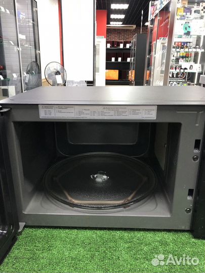 Микроволновая печь LG MW23W35GIB