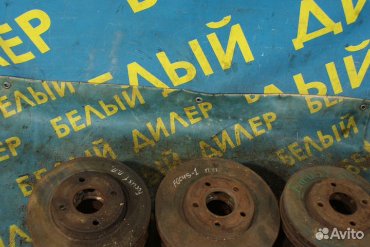 Передний тормозной диск Ford Focus 1