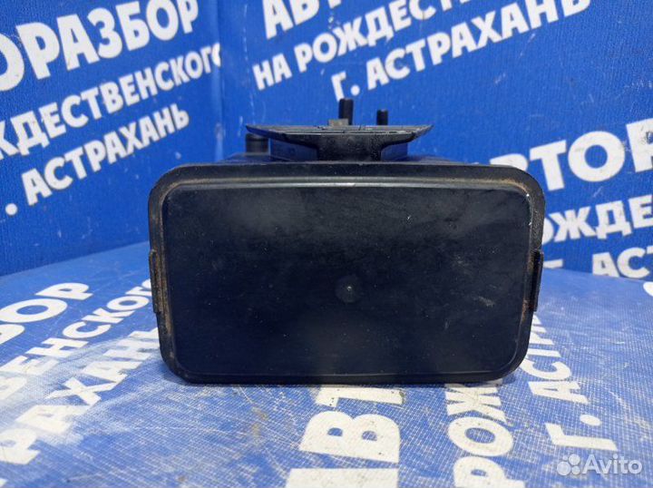 Фильтр топливных паров Opel Astra J хэтчбек 2011
