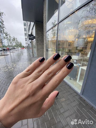 Модель на маникюр