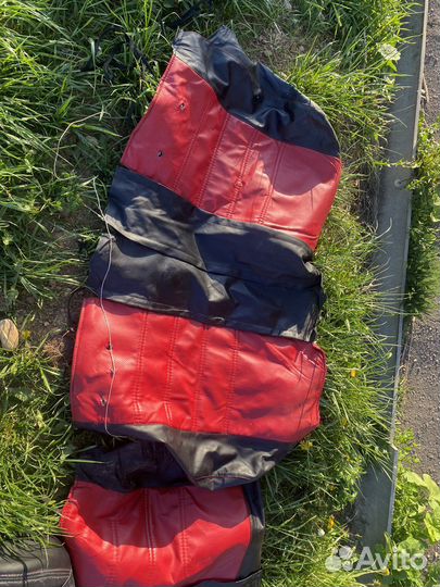 Авточехлы из экокожи Dinas