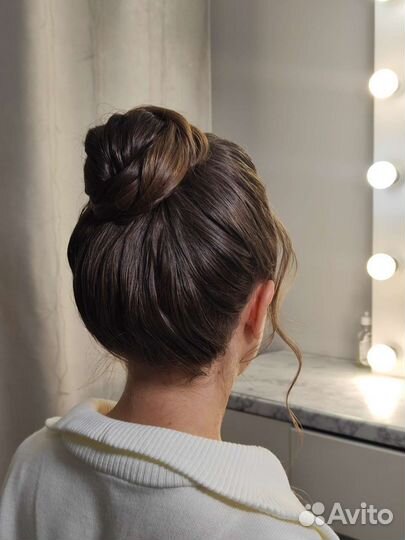 Стилист по прическам