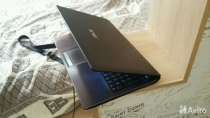 Ноутбук asus с установленными графическими прогами