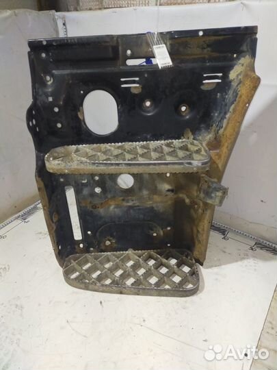 Корпус ступеней (правый) Scania 1515192