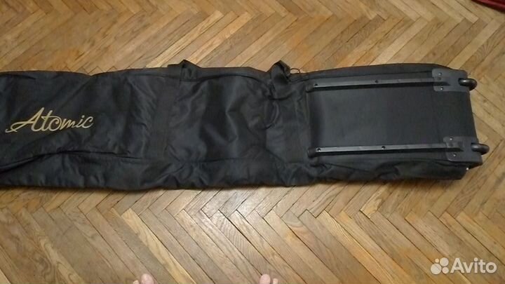 Чехол для горных лыж на Atomic колесах