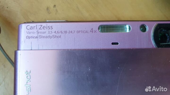 Цифровой фотоаппарат Sony DSC-T77