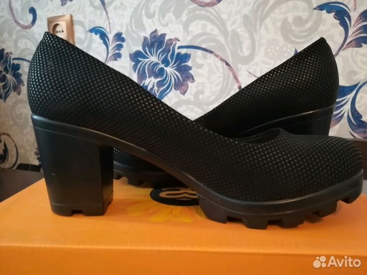 Туфли новые 40