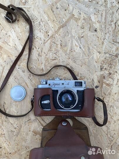 Фотоаппарат Зоркий-4 и Зенит-3м