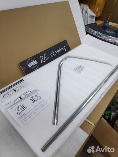 Молдинги окон (отсечки) Land Cruiser 200