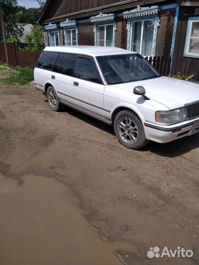 Toyota Crown 2.0 AT, 1992, 590 000 км