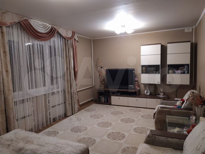 4-к. квартира, 113 м², 5/10 эт.