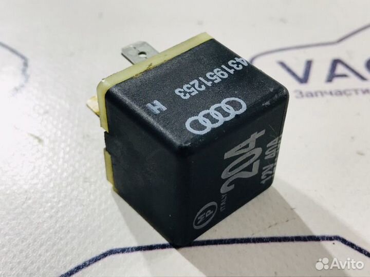 Реле Audi 100 C4 2.3 AAR 1992