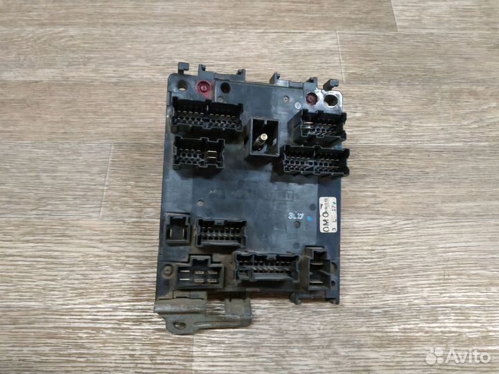 Блок предохранителей Nissan Sunny FB14 / Pulsar