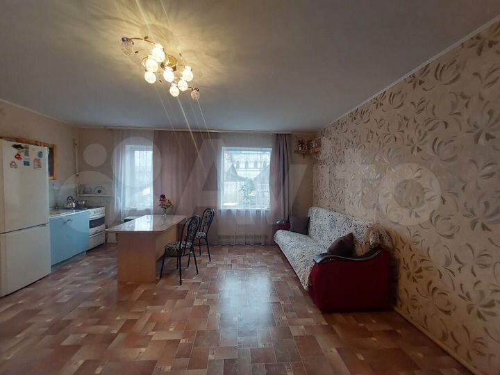 Дом 47 м² на участке 9,1 сот.