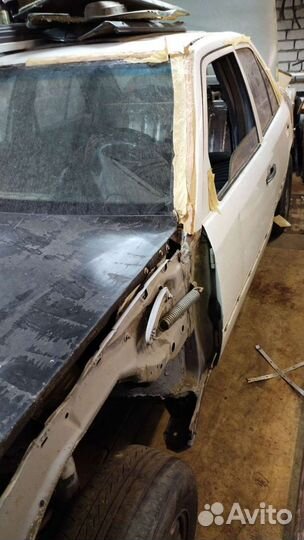 Автомобиль на запчасти Mercedes w124 om603