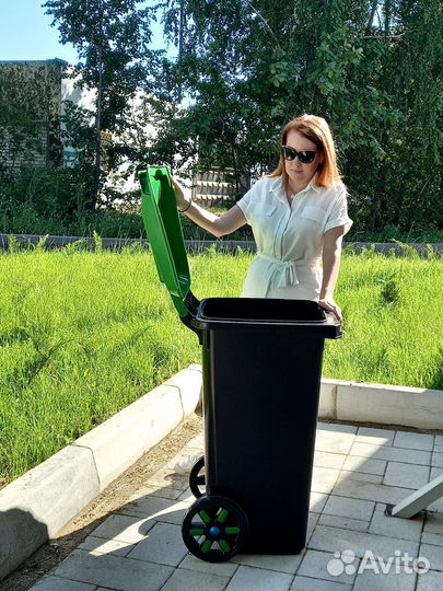 Мусорные баки 80 литров на колесах герметичные