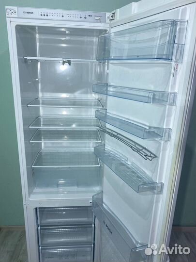 Холодильник Bosch c гарантией