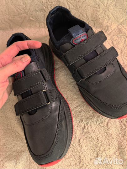 Ботинки кроссовки 37