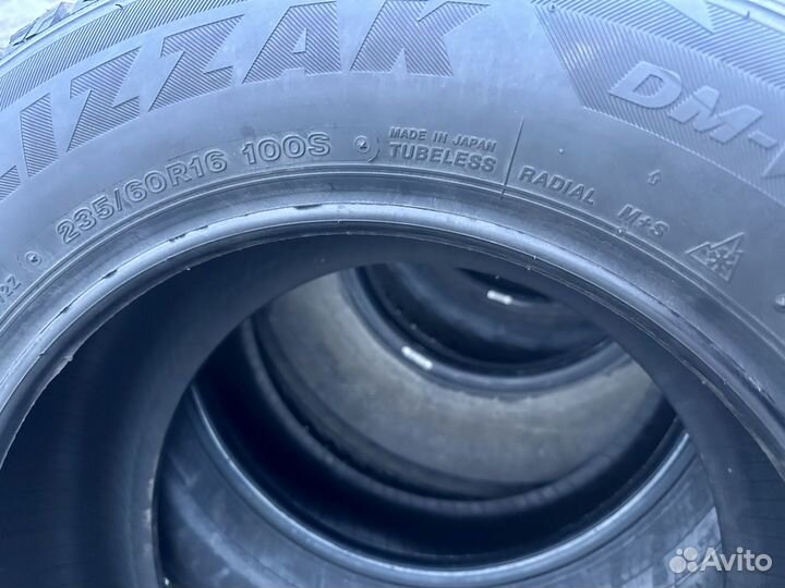 Bridgestone Blizzak DM-V2 235/60 R16