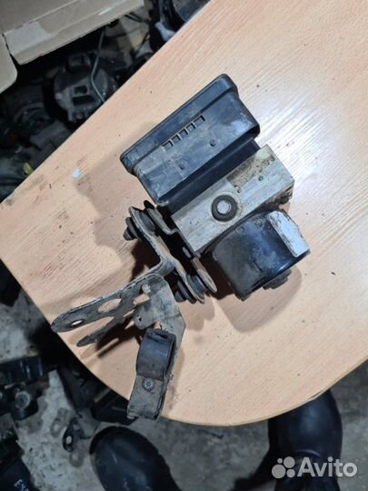Блок ABS Volkswagen Touran 1 2004