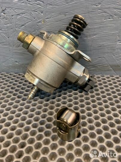 Топливный насос высокого давления Audi A6 C7 cdnb