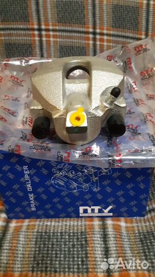 Суппорт тормозной volvo XC90