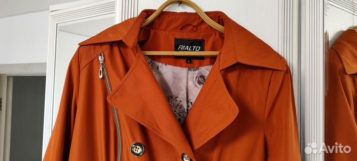 Плащ женский