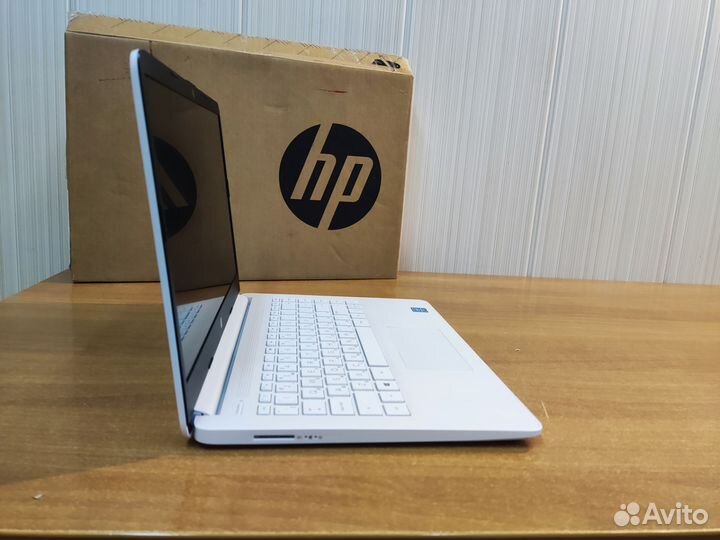 Новый 4х ядерный ноутбук HP 14s intel/SSD/FullHD
