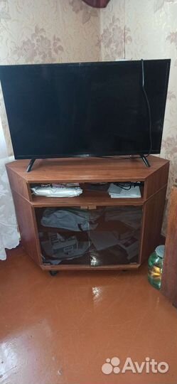 Тумба под телевизор