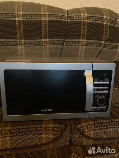 Микроволновая печь Samsung с грилем