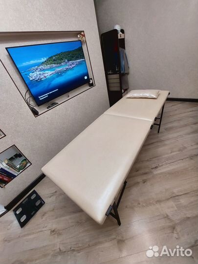 Массажная кушетка