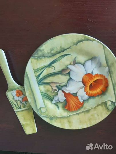 Блюдо для торта (2 штуки, разные)