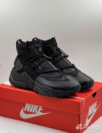 Комфортные кроссовки Nike Air Huarache Gripp Black