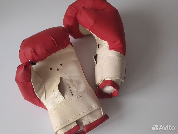 Боксерские перчатки размер М